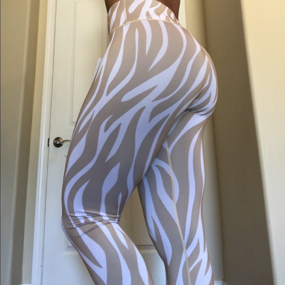 Yelete Tiger Animal Print Leggings - S-L